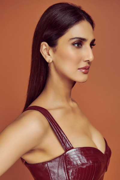 Vaani Kapoor Biography