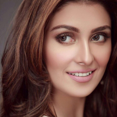 Ayeza Khan Biography