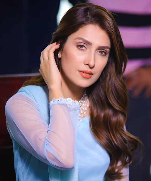 Ayeza Khan Web Stories