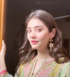 Dur-e-Fishan Saleem Age, Wiki, Family, Biography, Instagram
