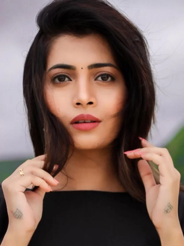 Ruchira Jadhav (Bigg Boss Marathi 4) Age, Boyfriend, Bio, Instagram