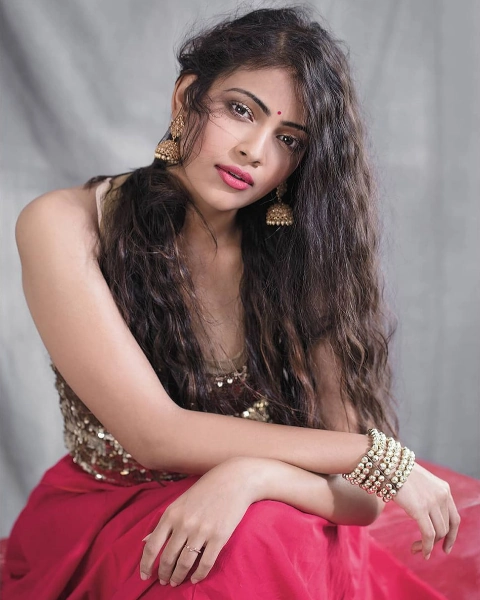 Saaniya Chaudhari as Vaibhavi in Sang Tu Aahes Ka?