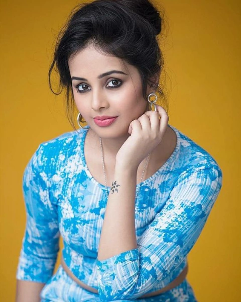 Shivani Rangole