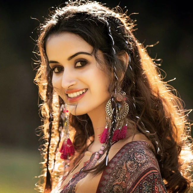 Shivani Jadhav Hot