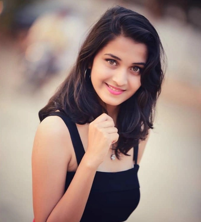 Mahima Mhatre Instagram Images