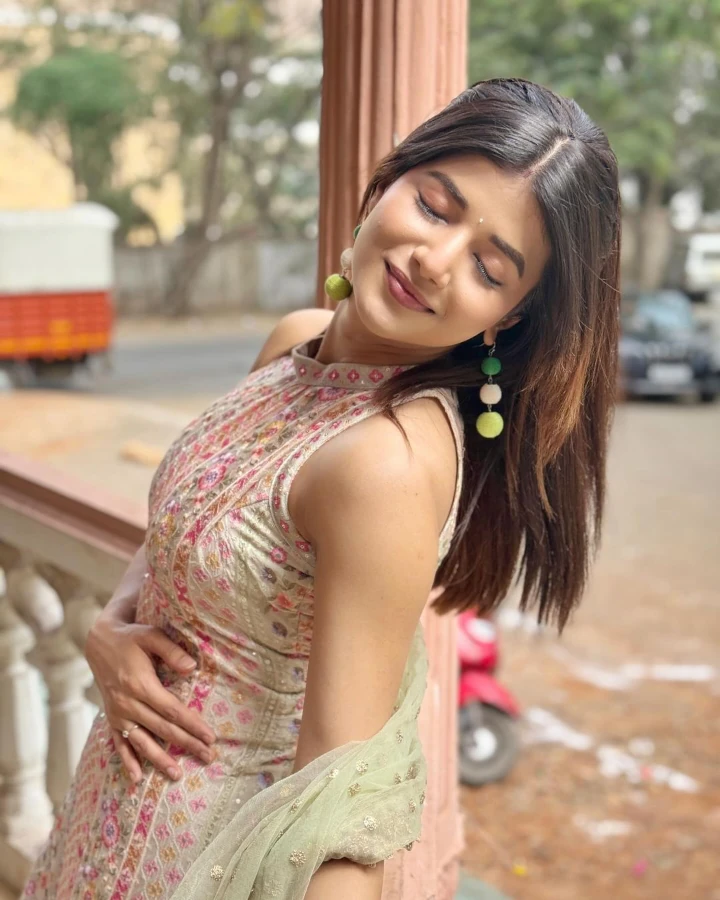 Samridhii Shukla as Abhira Sharma Poddar in Yeh Rishta Kya Kehlata Hai