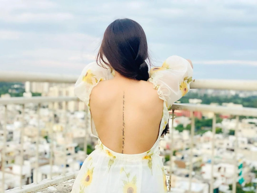 Aarushi Sharma's beautiful back