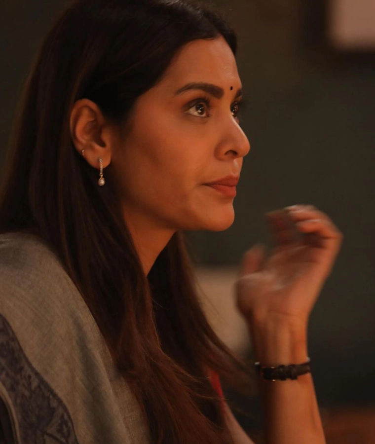 Anuja Sathe as Kirti Singh in Maharani