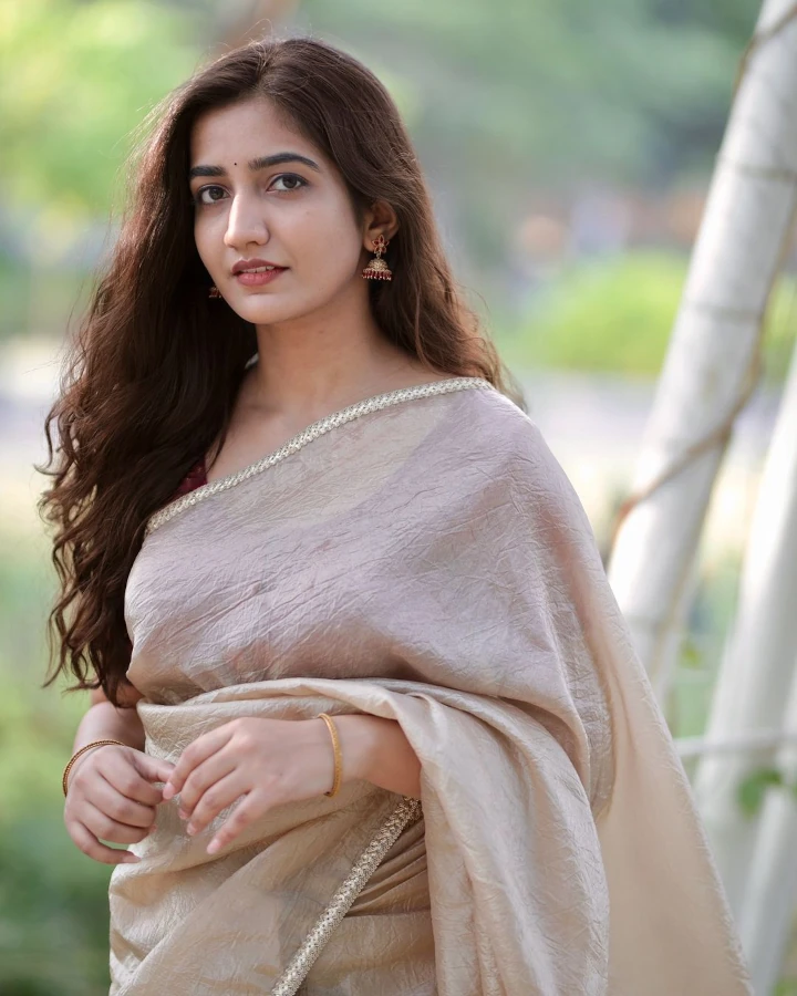 Neha Pathan has over 482K followers on Instagram
